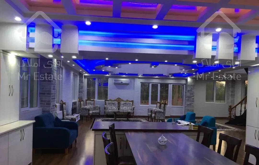 ویلا  استخردار ۲۵۰ متر