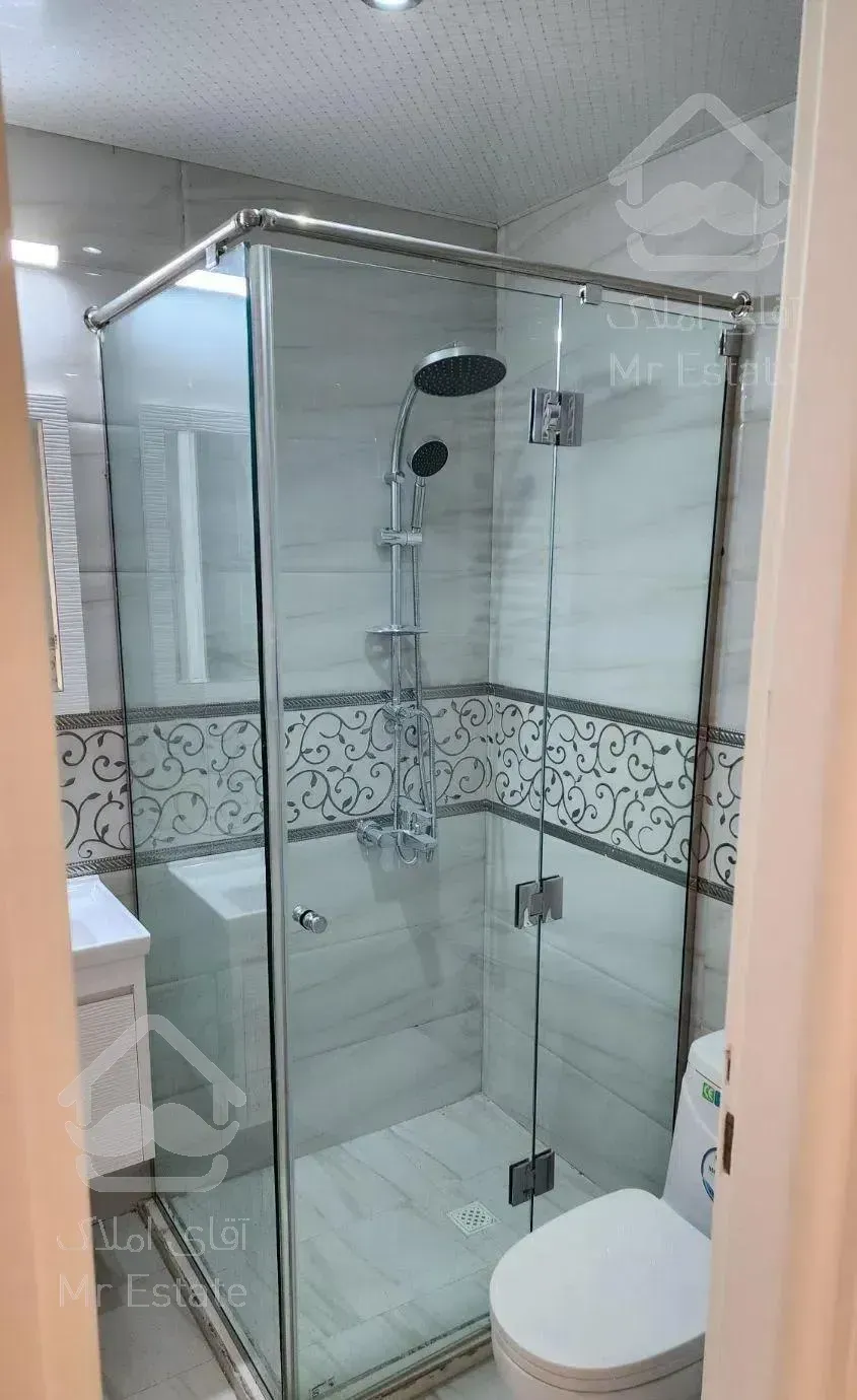 ۹۵ متر / دوخواب/ سالن پرده خور قدی/ فول مشاعات