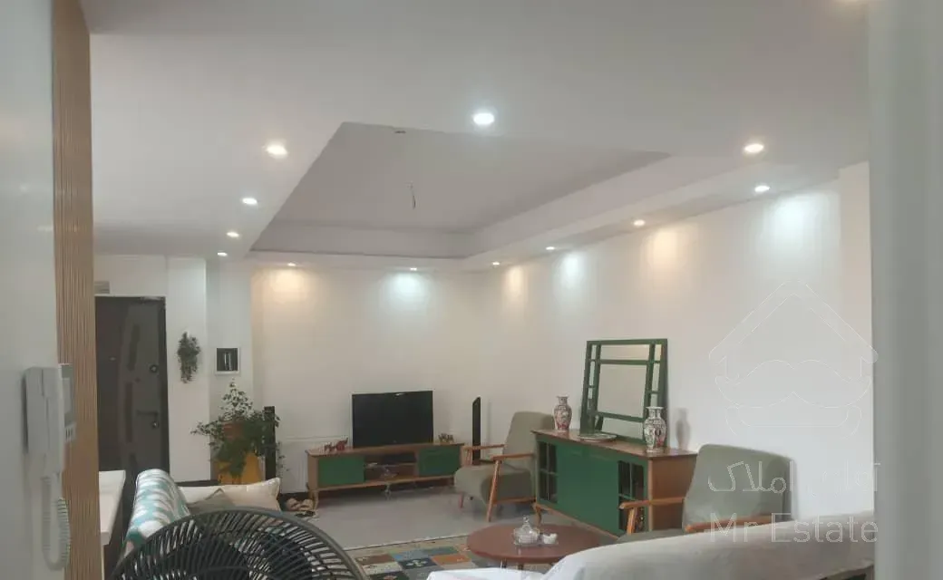 ۸۰ متر/دو خواب/نوساز/طبقه اول/حوالی مترو