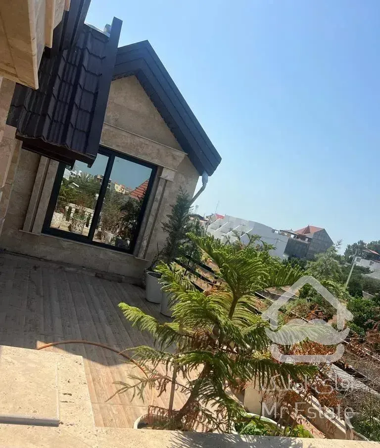 ویلا استخردار مدرن   صاحب ملک