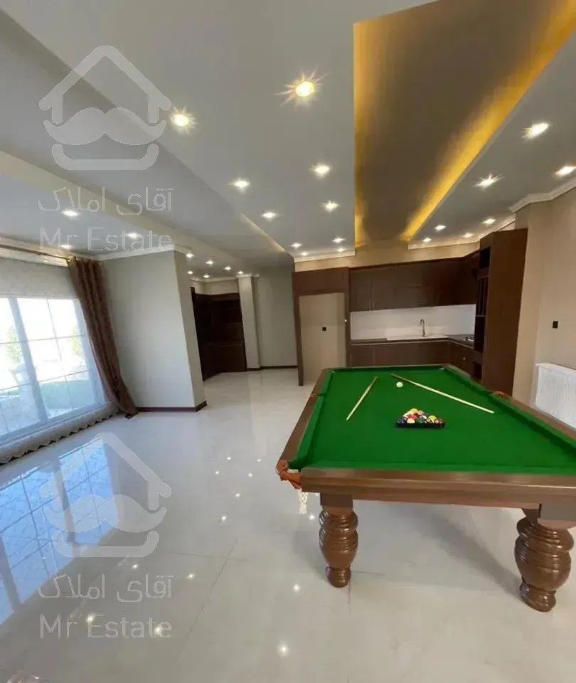 ابر ویلای کلاسیک 800 متری با متریال مدیترانه‌ای