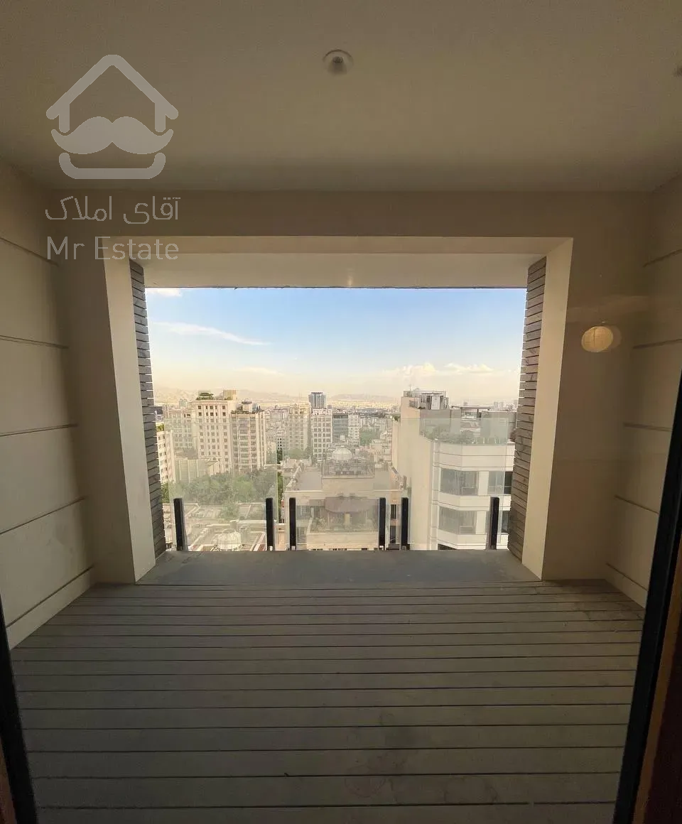 برج باغ ۳۳۵ متر ۴خواب /کلید نخورده/ دید ابدی تهران