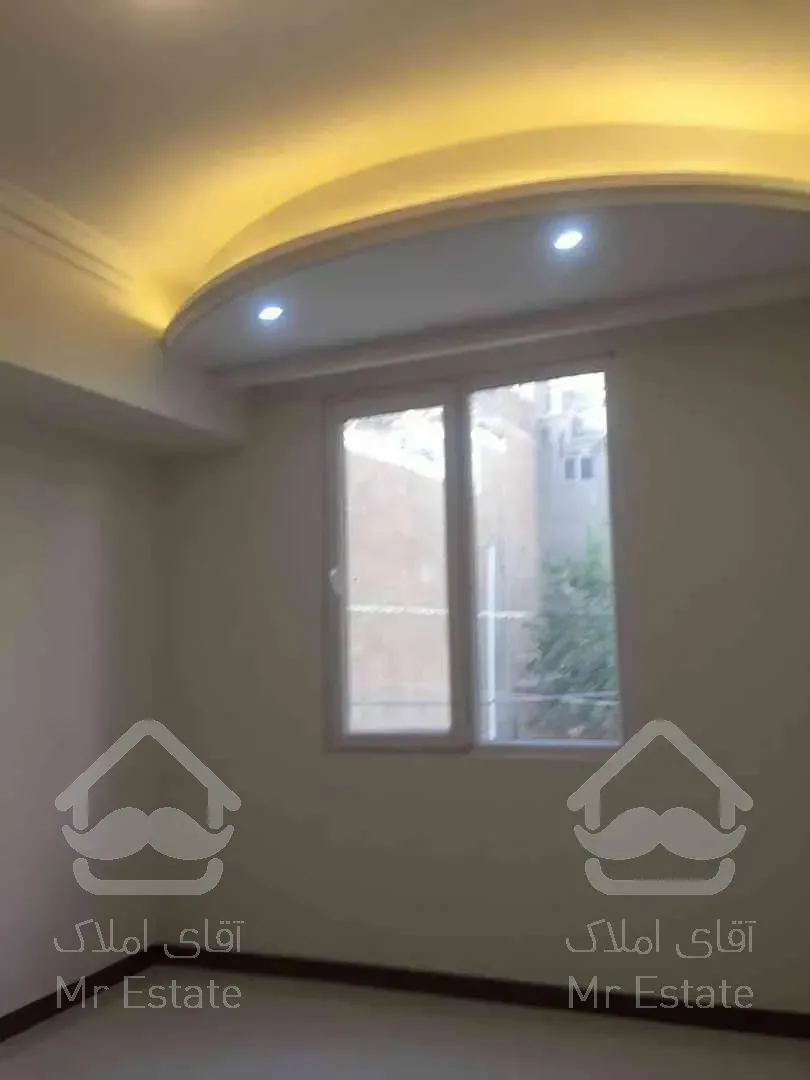 ۶۱متر/کلید نخورده/یخواب/سالن پرده خور