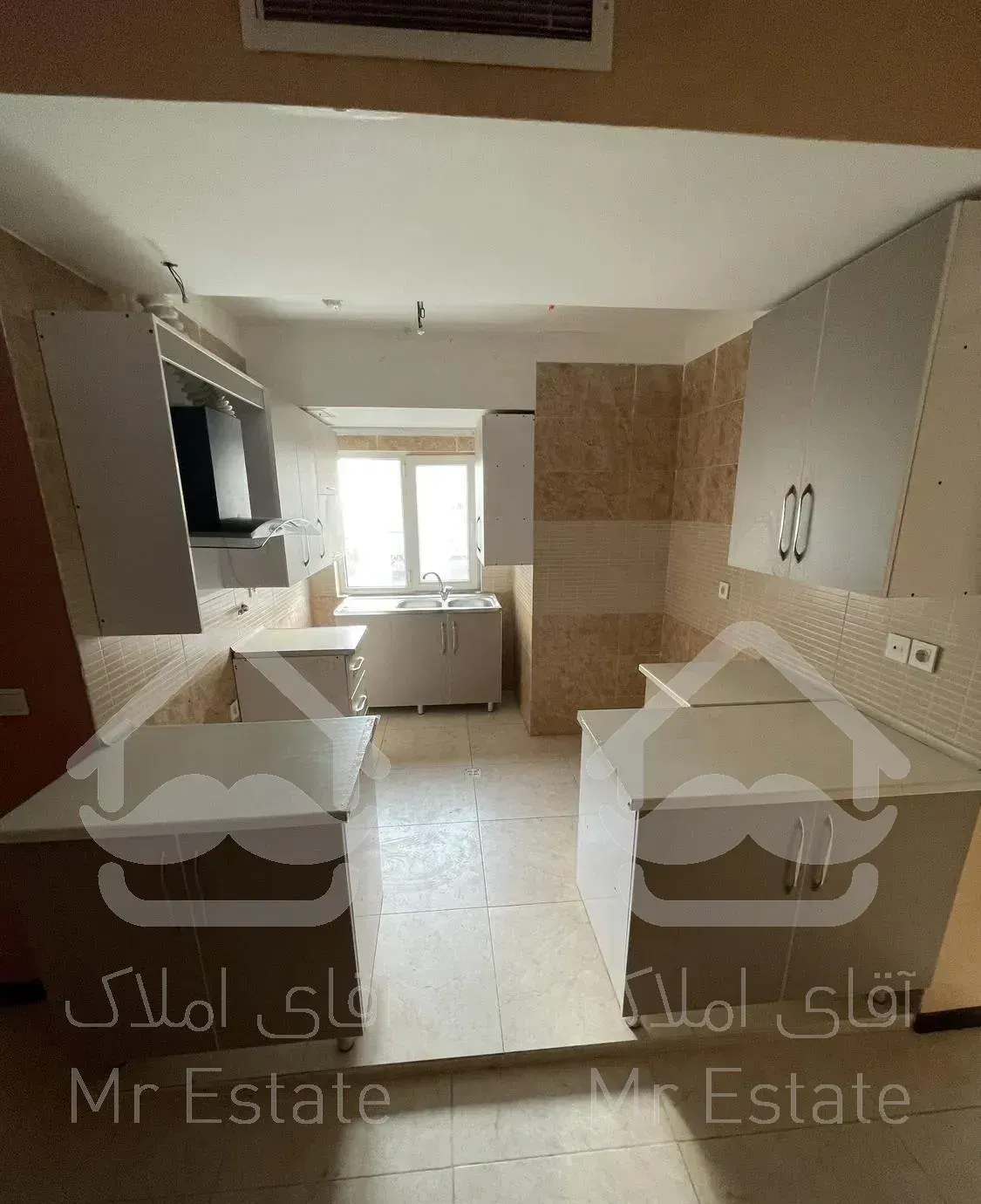 ۹۵ متر / ۲ خواب شهرک چیتگر برج ارکیده