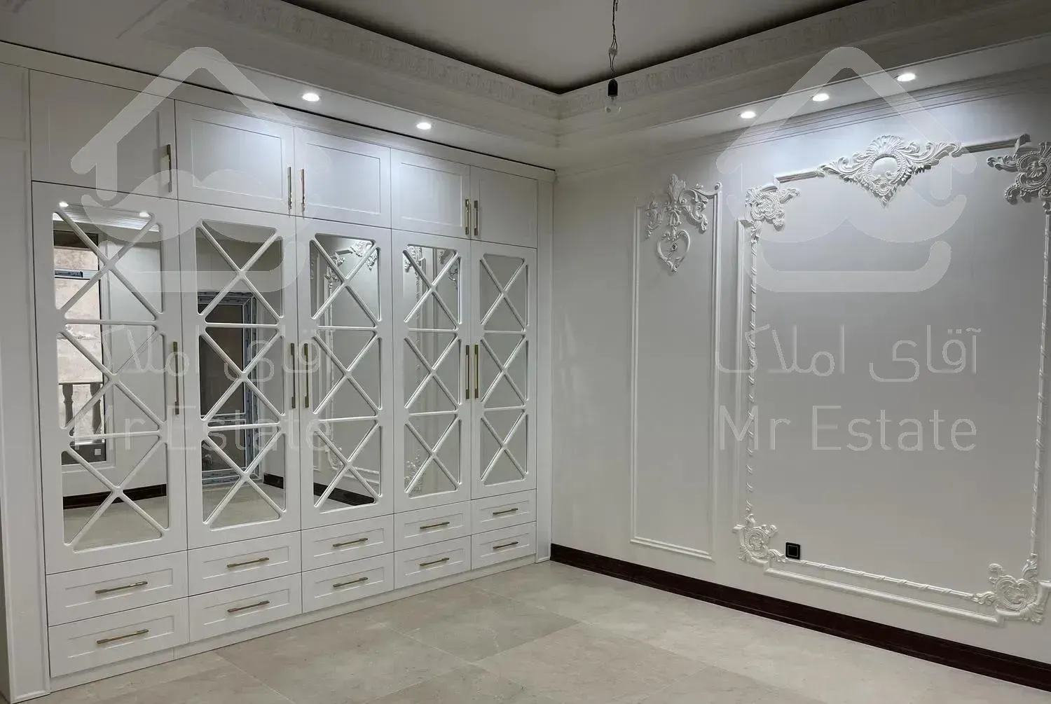 260 متر کلیدنخورده فاخر و مجلل