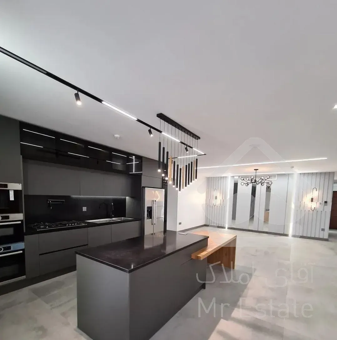 آدرس اشرافیت/آپارتمان250متر*4خواب+طراحی سفارشی