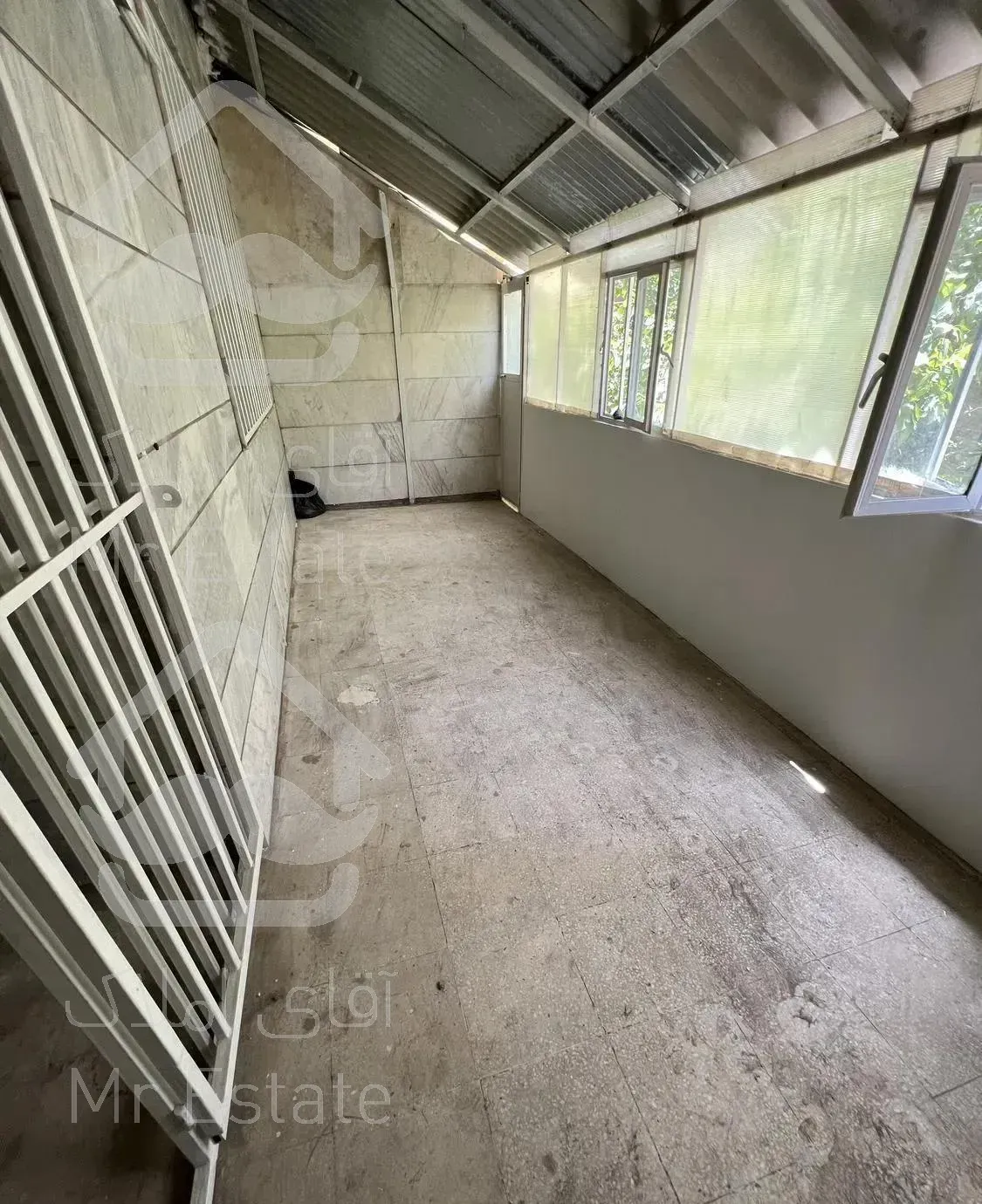 خ فرجام بلوار اردیبهشت ۸۱ متر (ویلایی)