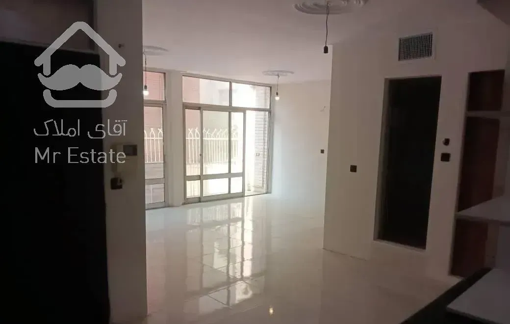 آپارتمان ۹۰ متری طبقه اول تکواحدی بلوار بریانک