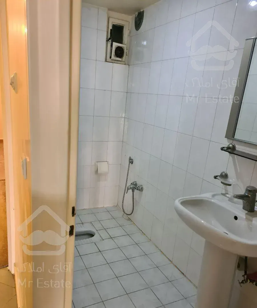 شهرآرا ۱۸۳ متر ۴ خوابه طبقه اول با حیاط خلوت مسقف