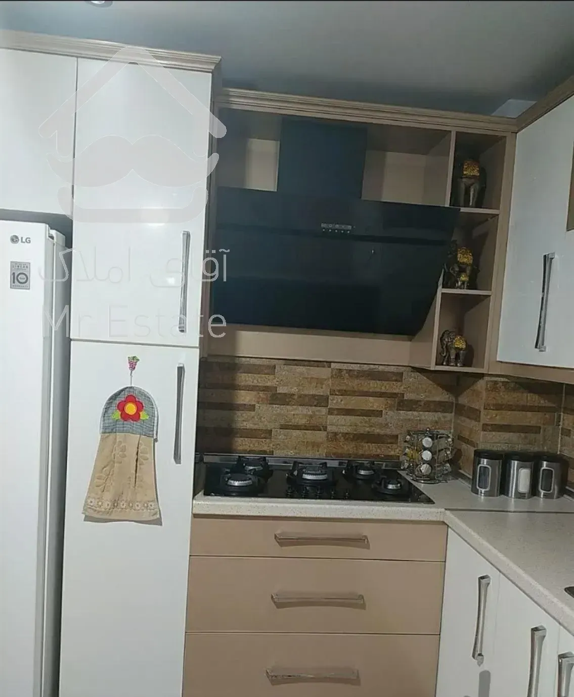 آپارتمان تمیز و شیک ۱۱۰ متری مناسب سخت پسندان