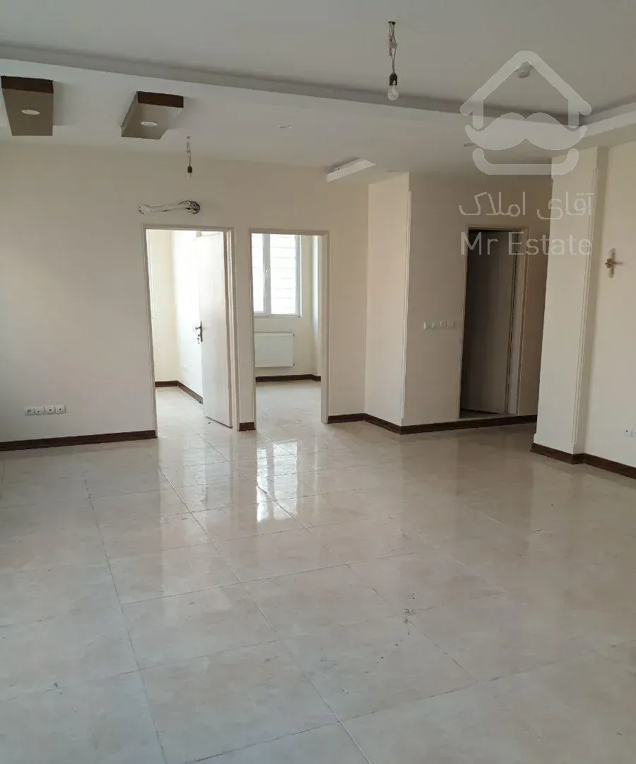 81متری/کلیدنخورده/طبقه سوم/پارکینگ آسانسورانباری