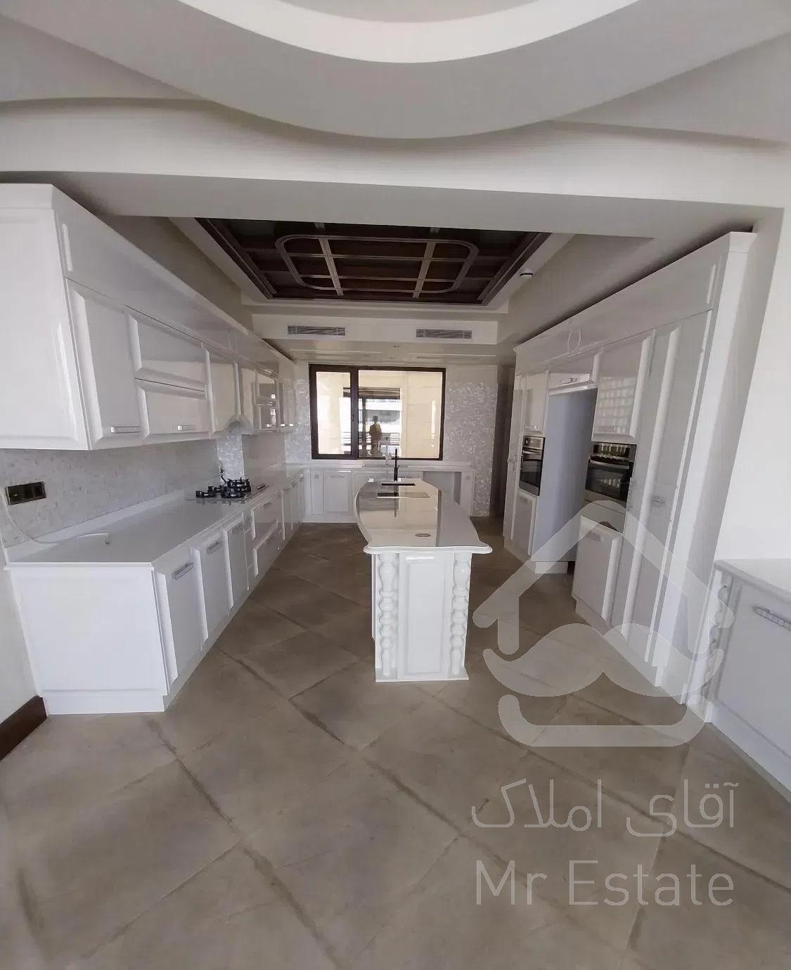 آپارتمان ۵۰۰متری واقع در محمودیه