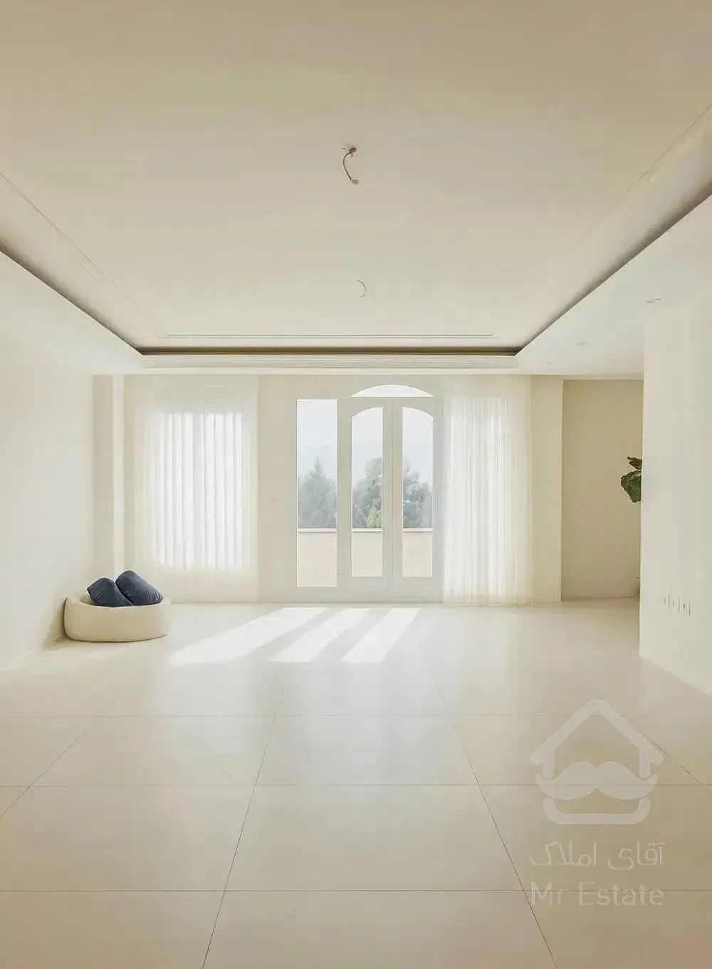 ۱۳۰ متر ولنجک زیر سیزدهم نور شمال‌جنوب دو تراس