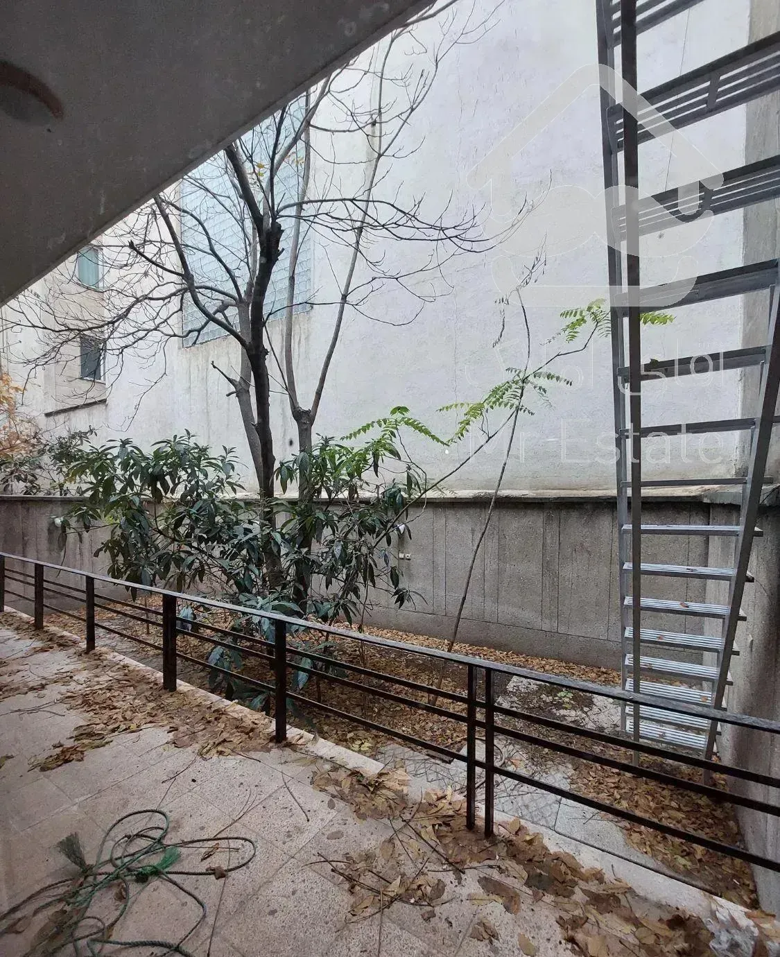 آپارتمان ویلایی کلا دو واحد تک واحدی با حیاط