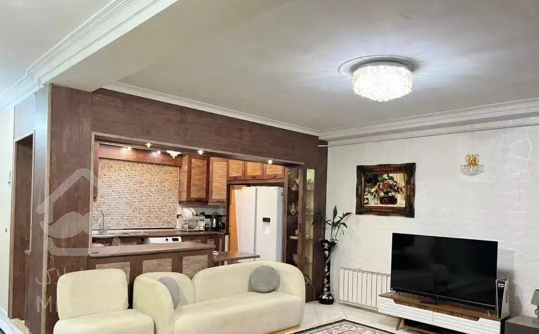 رهن کامل واحد ۹۵متری اکازیون تمیز چشمه کیله جمهوری