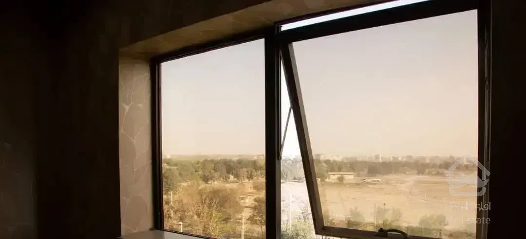 واحد 100متری بر بلوار ارم با بهترین چشم انداز