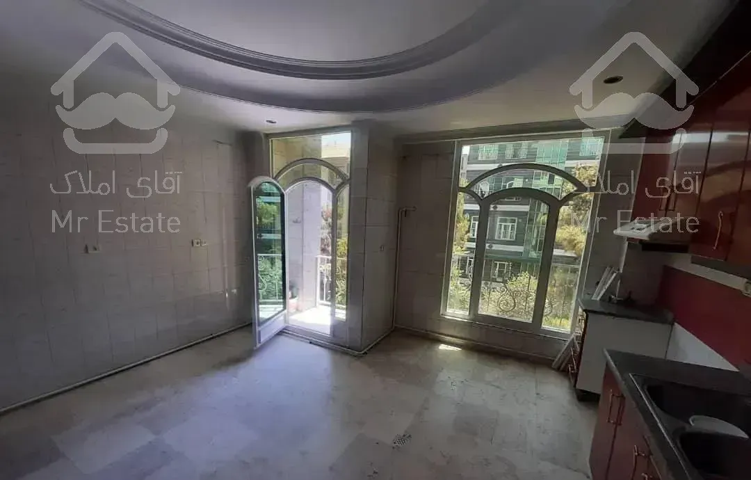 آپارتمان ۱۱۴ متری، رهن کامل،