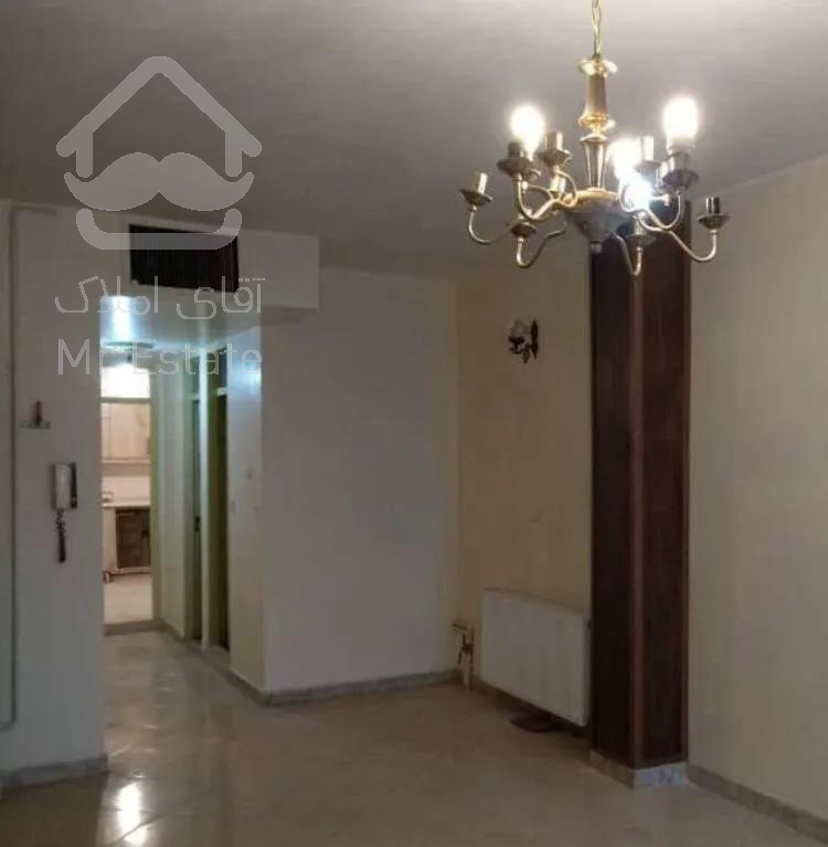 آپارتمان ۶۵ متری/ دو خوابه / نقلی