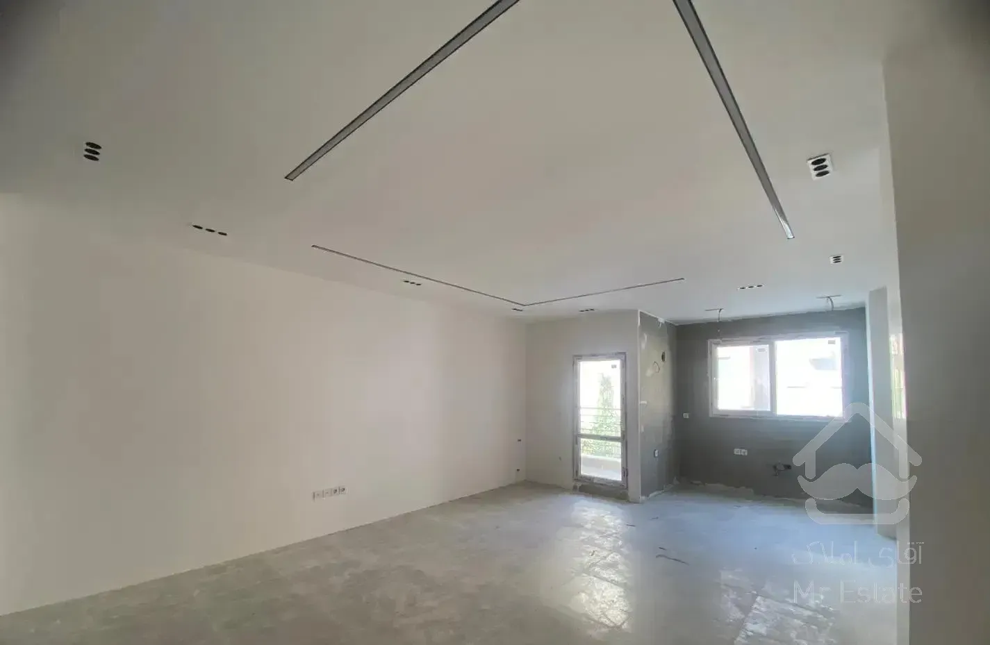 واحد نقلی نوساز با سند تک برگ سازنده بنام منطقه