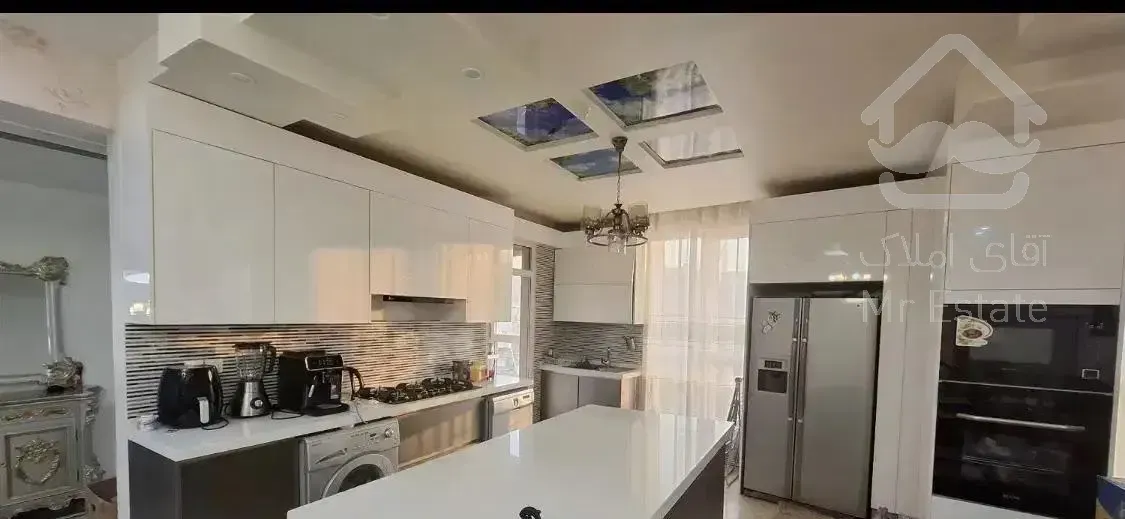 آپارتمان ۱۳۷ متر ۳ خواب تکواحد شهرک غرب