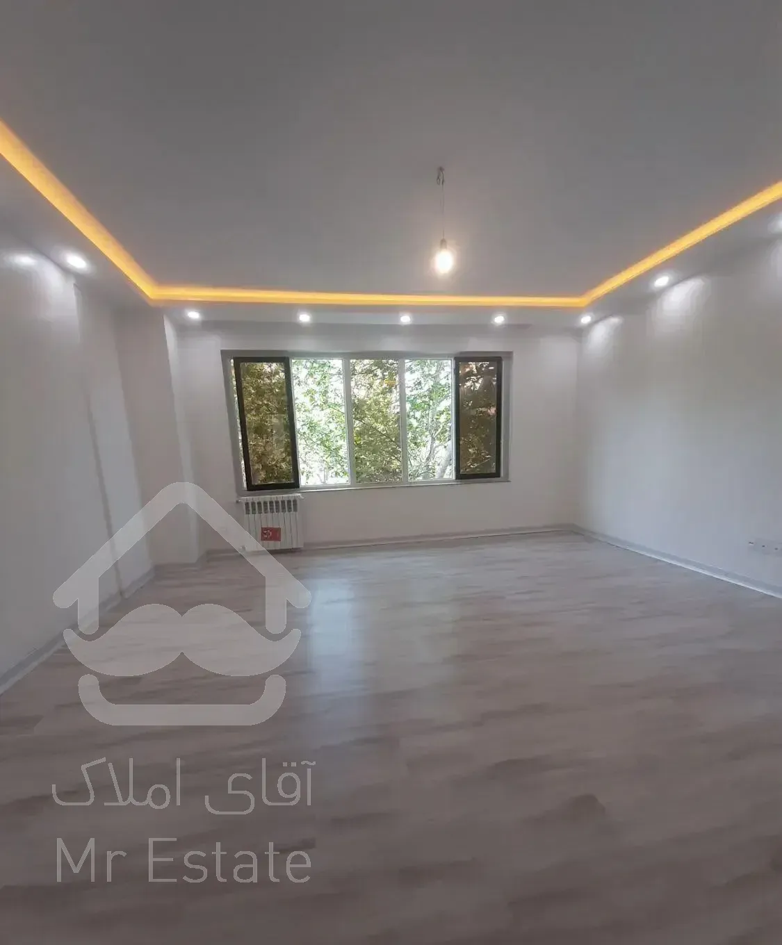 ۵۸ متر / نارمک / قاب میدان / با پارکینگ