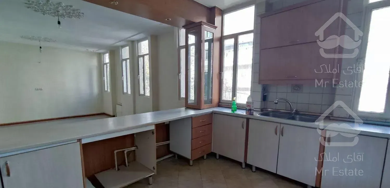 اپارتمان ۱۳۰ متر ۳ خواب