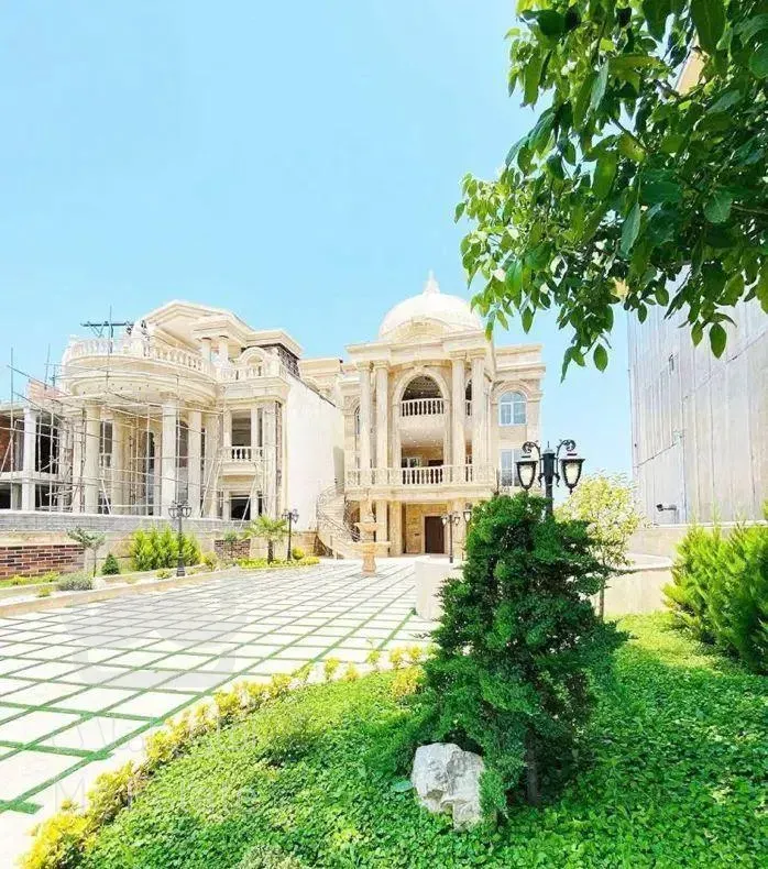 عمارت ویلا ۸۸۰ متر ۷ خواب نوساز ( سند عرصه اعیان