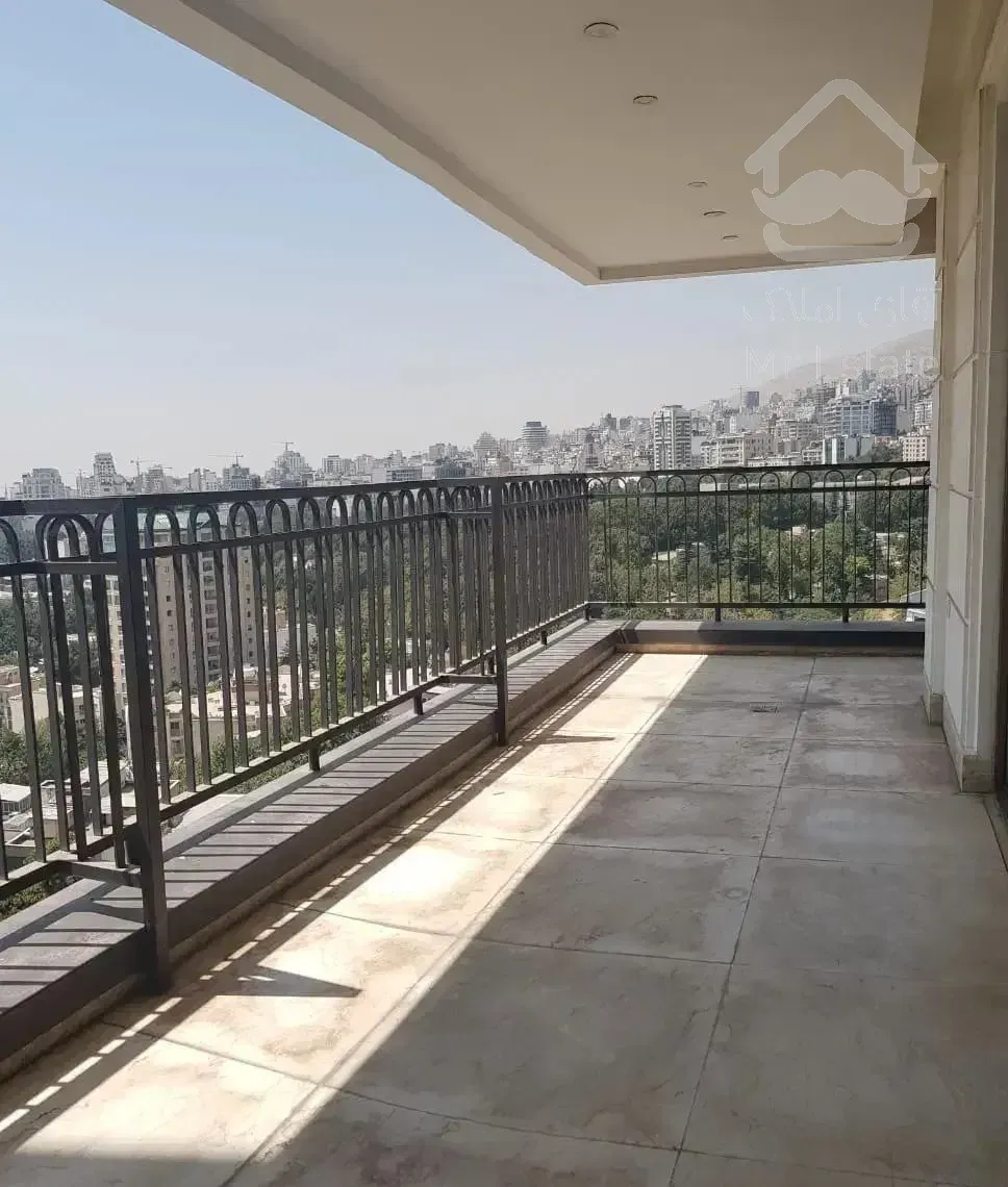 ۳۴۰ متر تکواحدی بسیار لوکس