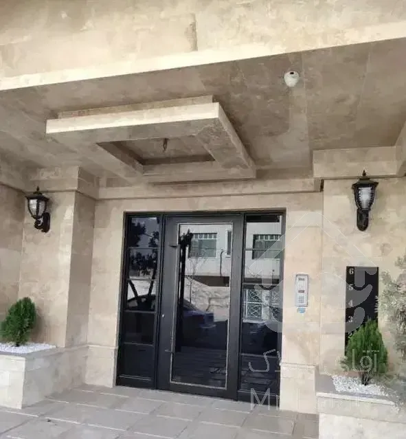 ۱۱۵ متر نوساز دانشجو حاشیه فرهنگ/ ملل