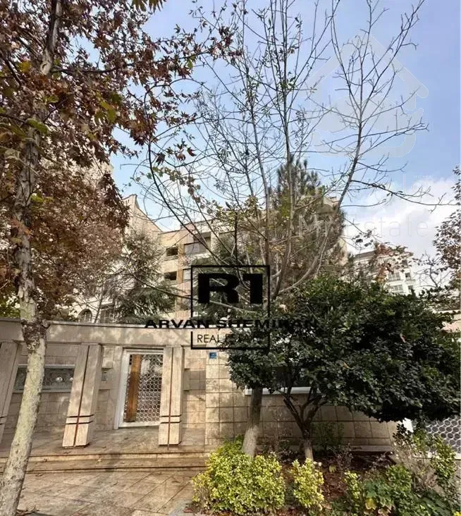 آپارتمان باغ فردوس ۲۴۰ متر ۲ پارکینگ فول