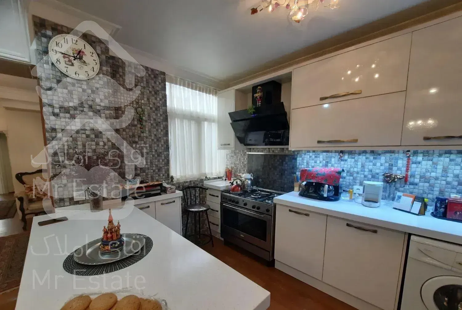 ۱۲۵ متر/فول مبله در قلب پاسداران ۲خواب/پلان بی نقص