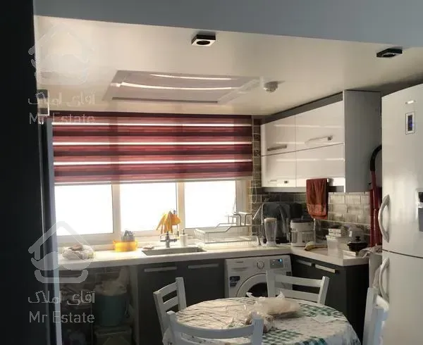 ۷۰متری فول ۱۰ساله/ شهران