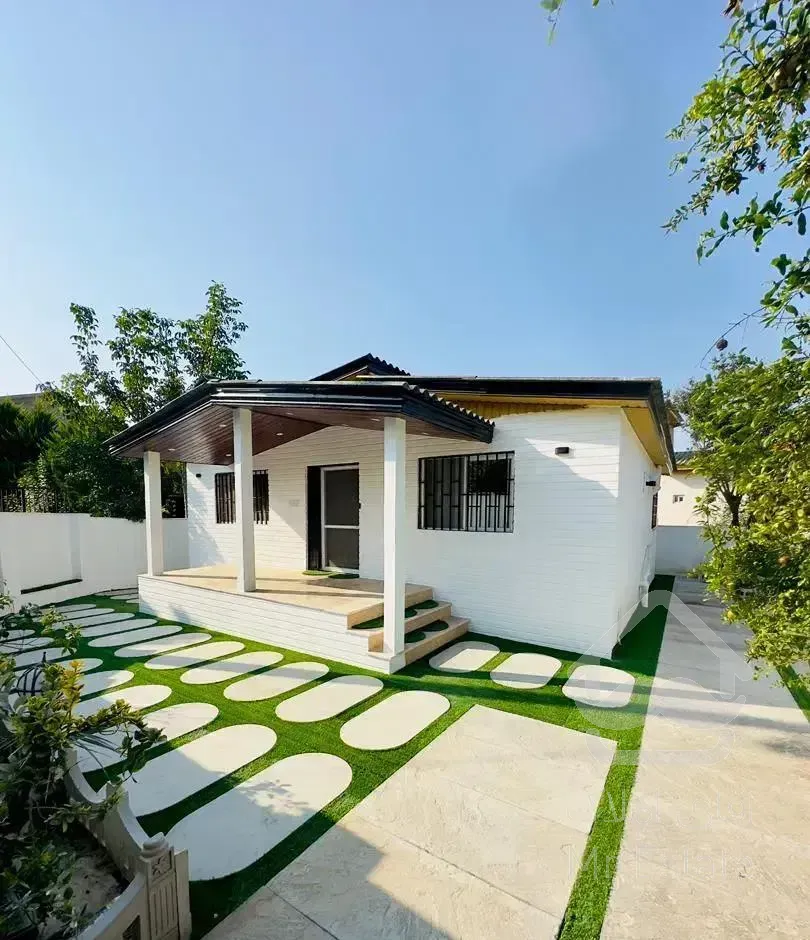 باغچه ویلای مسکونی (بــافت زرد + سه کنتور نـصب)