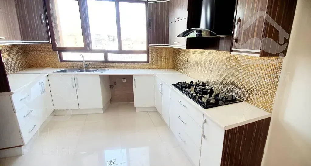 ۶۰ متر بهترین طبقه و ویو