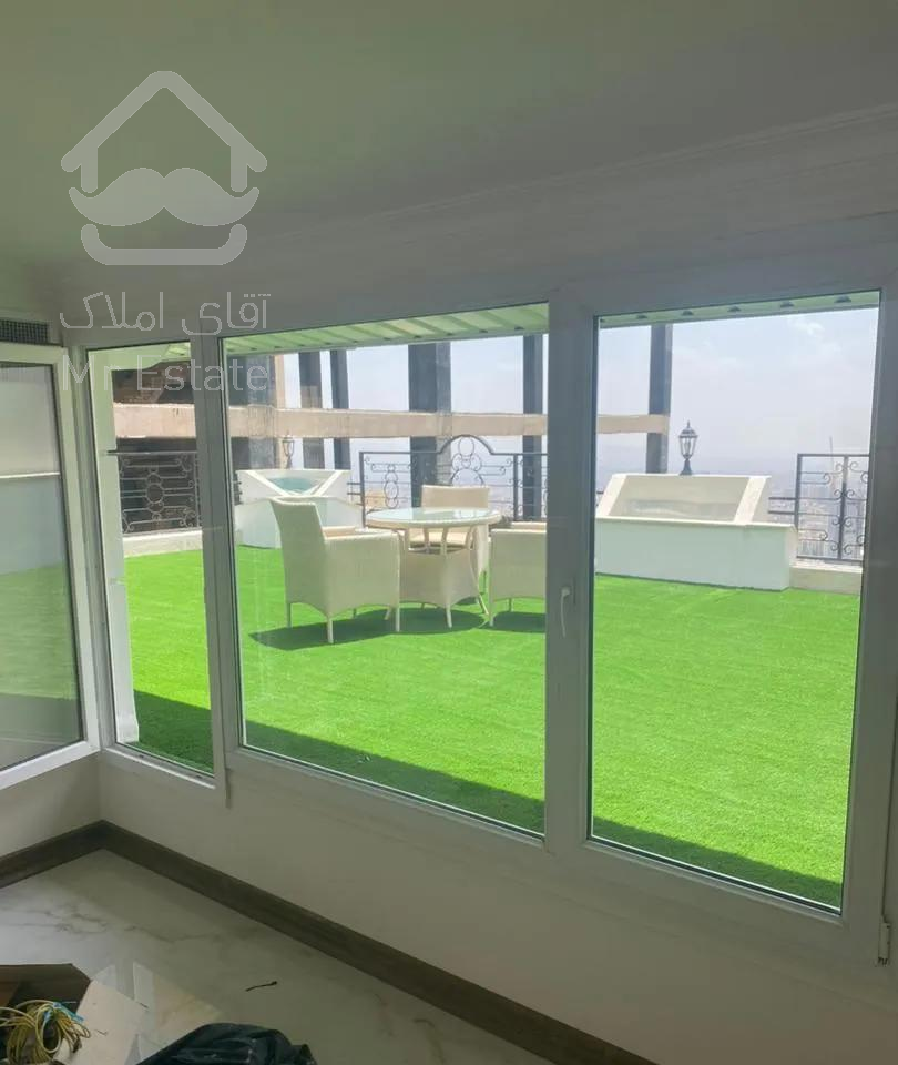 نیاوران ۲۵۸ متر تراس قابل چیدمان