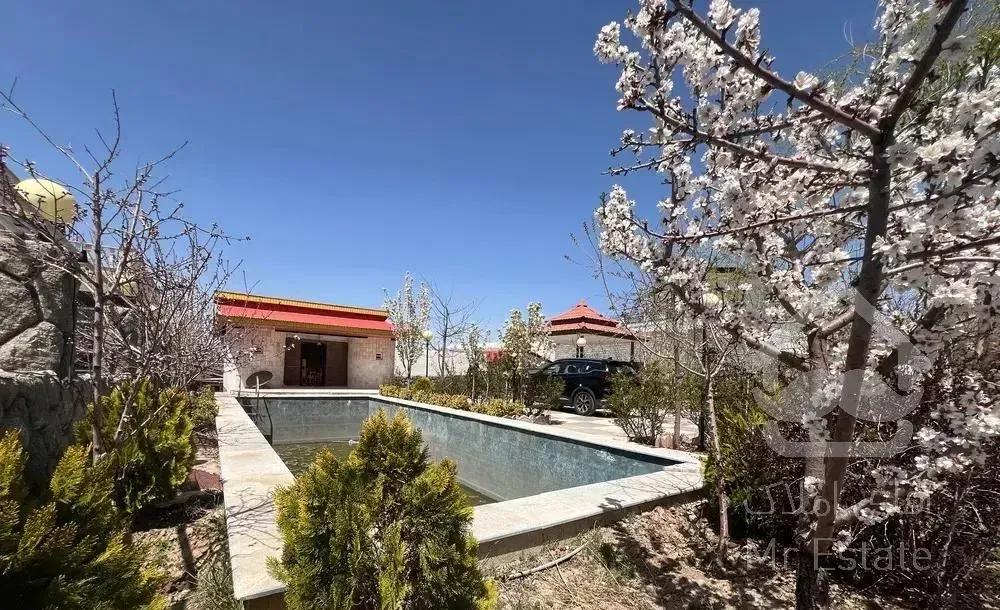 ۱۰۲۰مترزمین با ۷۰متربنا با کنتوربرق و گاز شهرکی