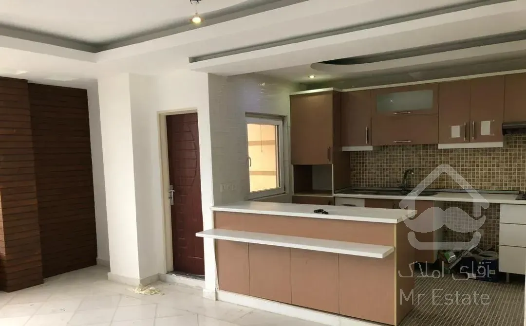 رویان/تاپ لوکیشن ۸۹متری۶طبقه /سندتک برگ