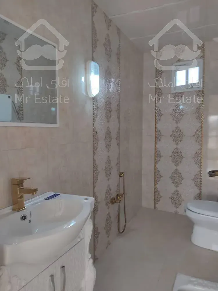 فروش ویلا نوساز نما رومی ۲۰۰ متری