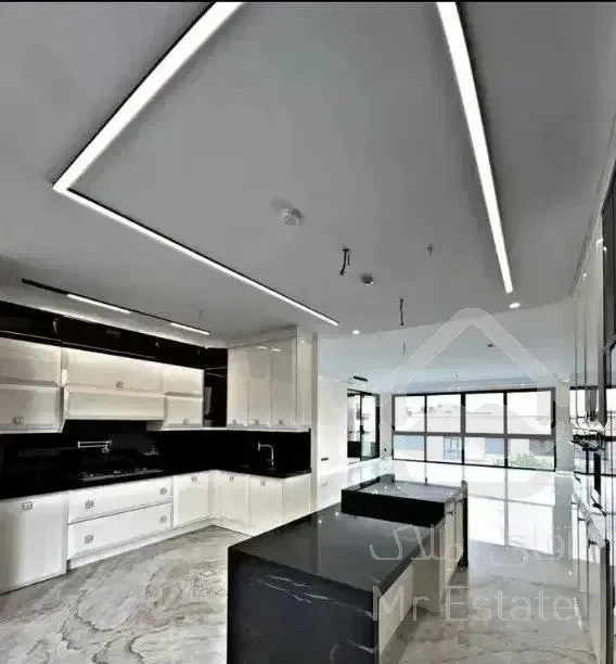 ۱۴۶ متر / معماری متمایز / تک واحدی / ۲ پارکینگ سند