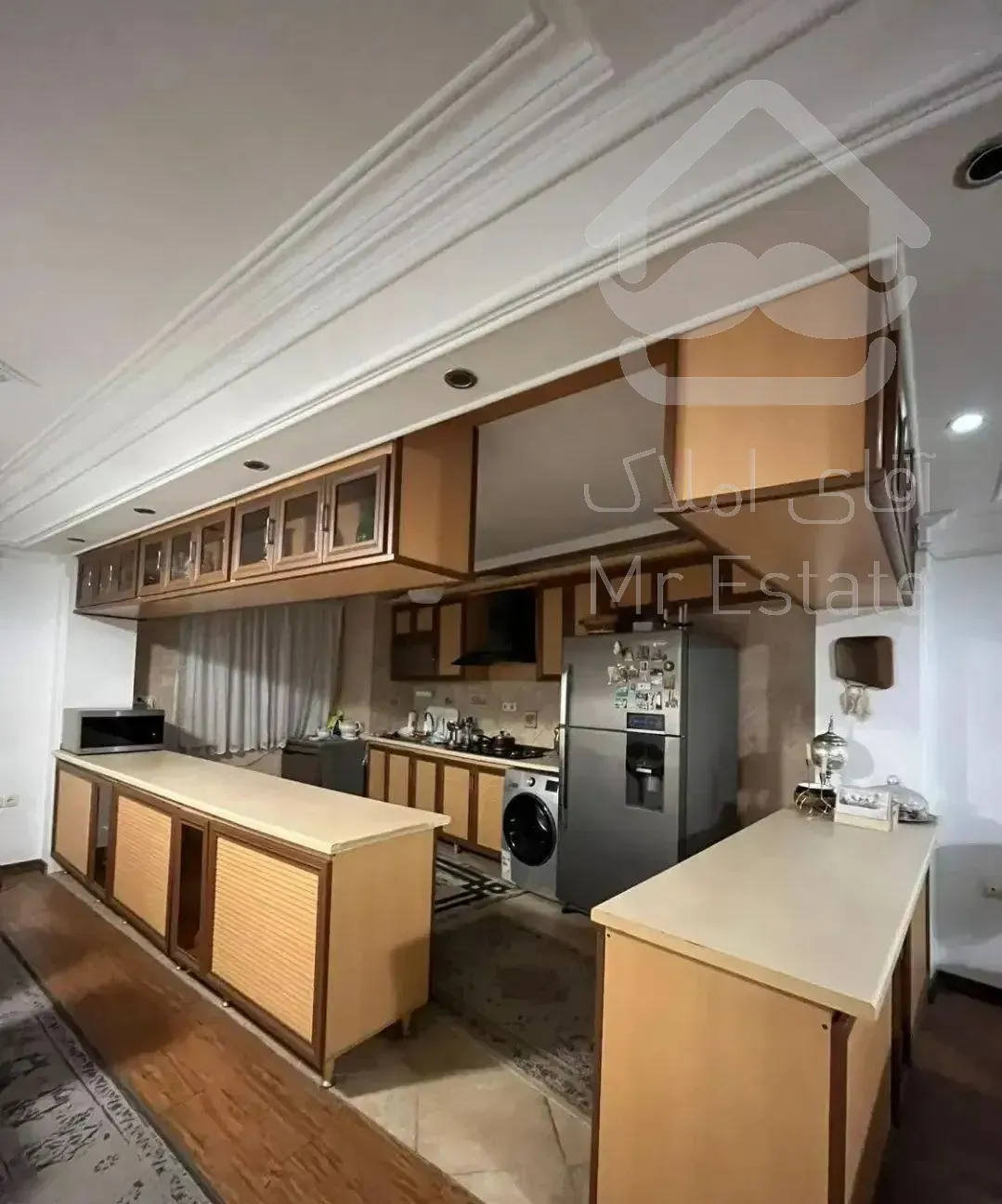 فروش واحد ۱۳۰ متری ۲ خواب چند قدمی باغ محتشم