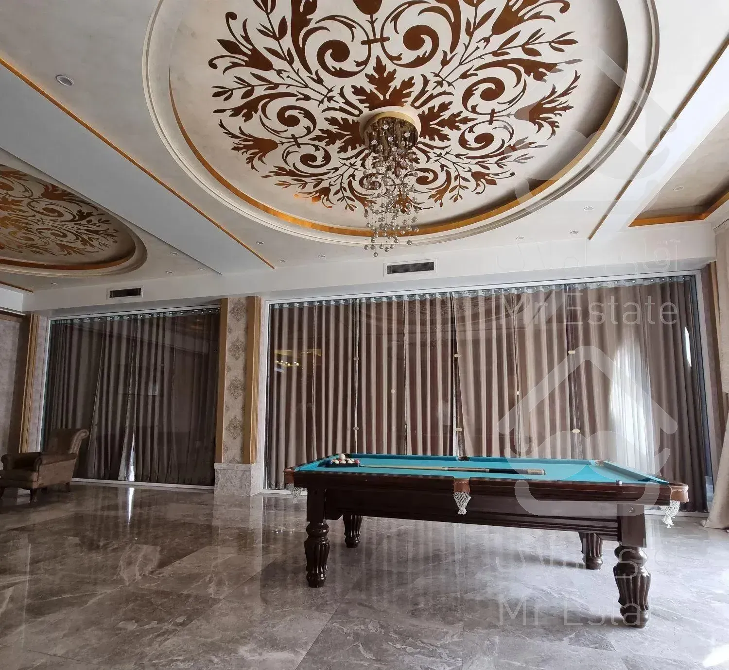 ۱۷۰ متر *برج باغ کلاسیک و سلطنتی رویال پارک*