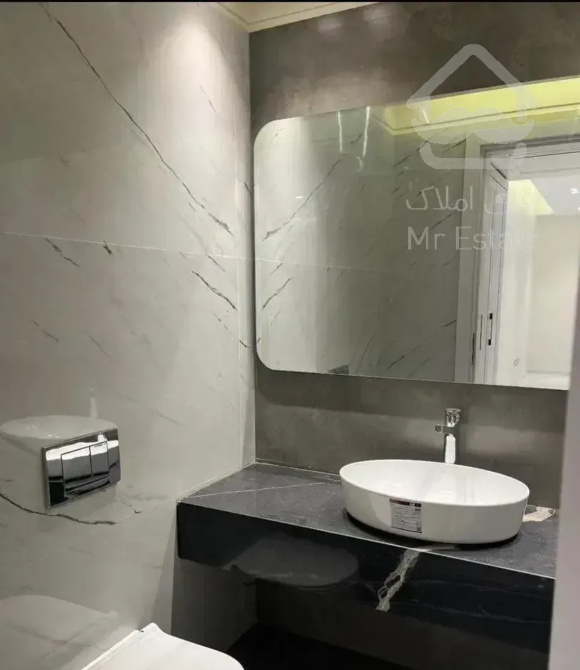 مرزداران البرز ۱۹۰ متر ویو دار نوساز  مشرف به پارک