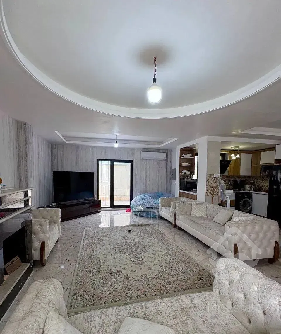 طالقانی ۱۷۰ متر / ۲ خواب / دربست