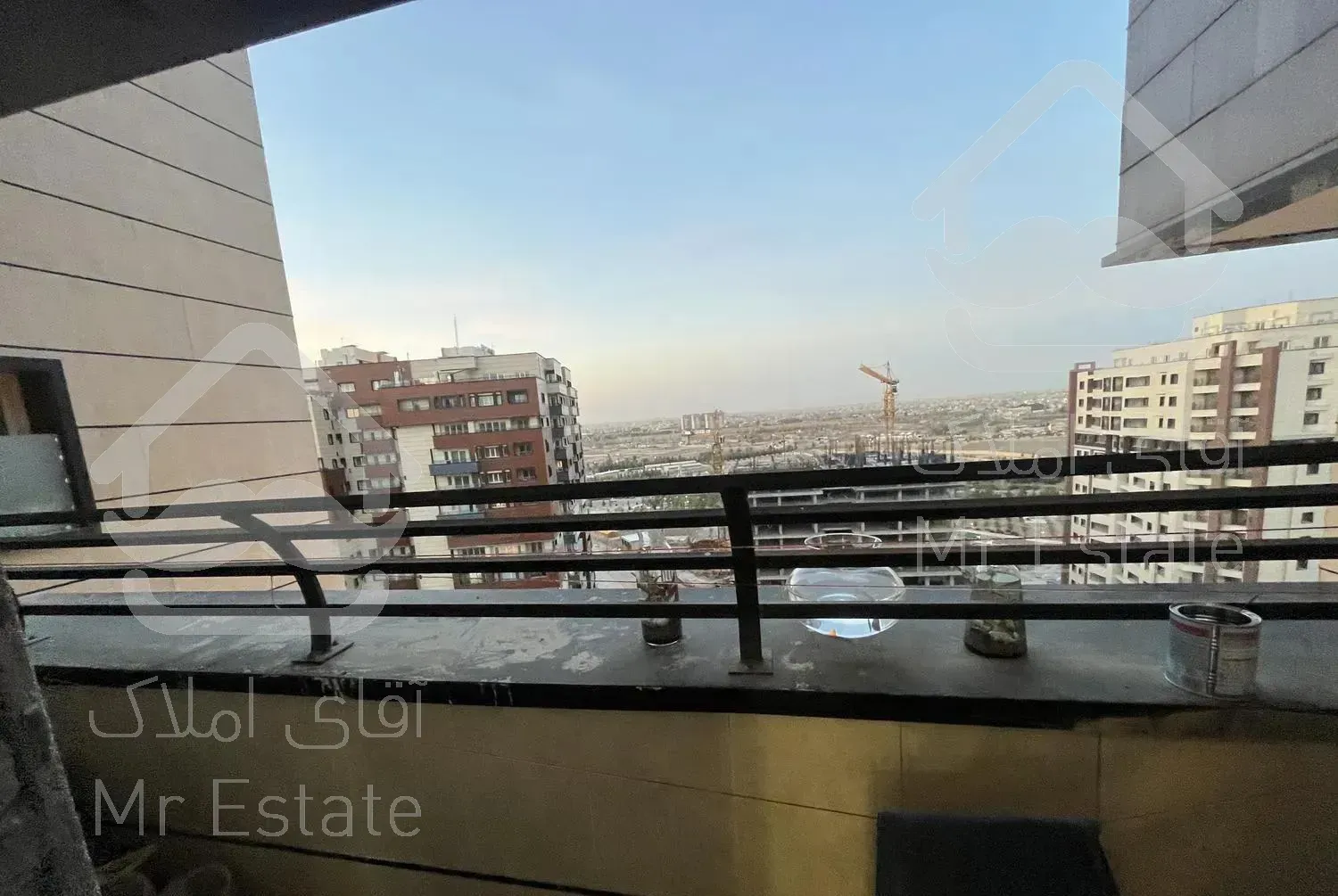 اقاقیا طبقه ۱۰ سه خواب