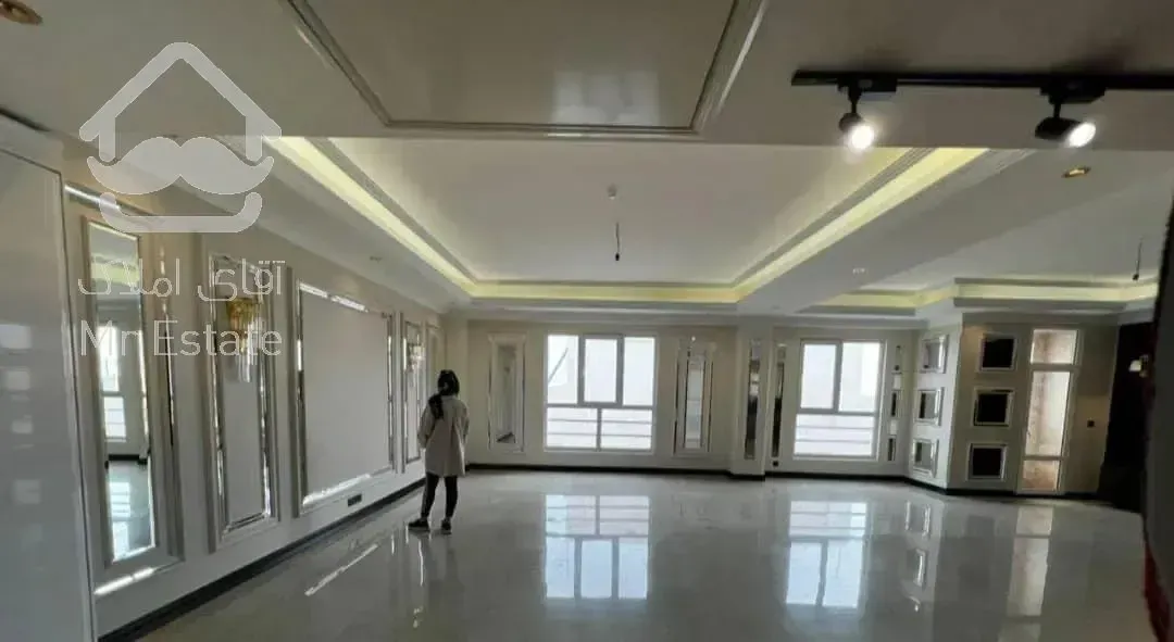 ۱۳۰ متر برج باغ/شیک و مینیمال/روف گاردن