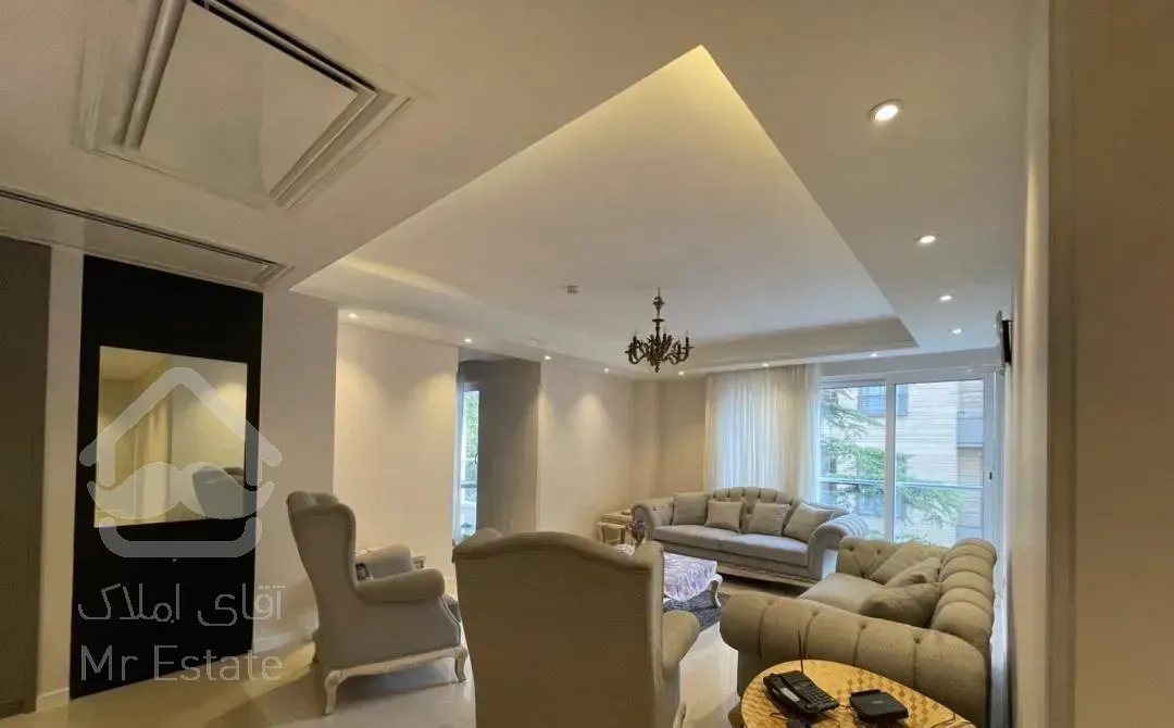 185متر 3خواب/سرتاسر نور/ لابی/10 ساله/تاپ  لوکیشن