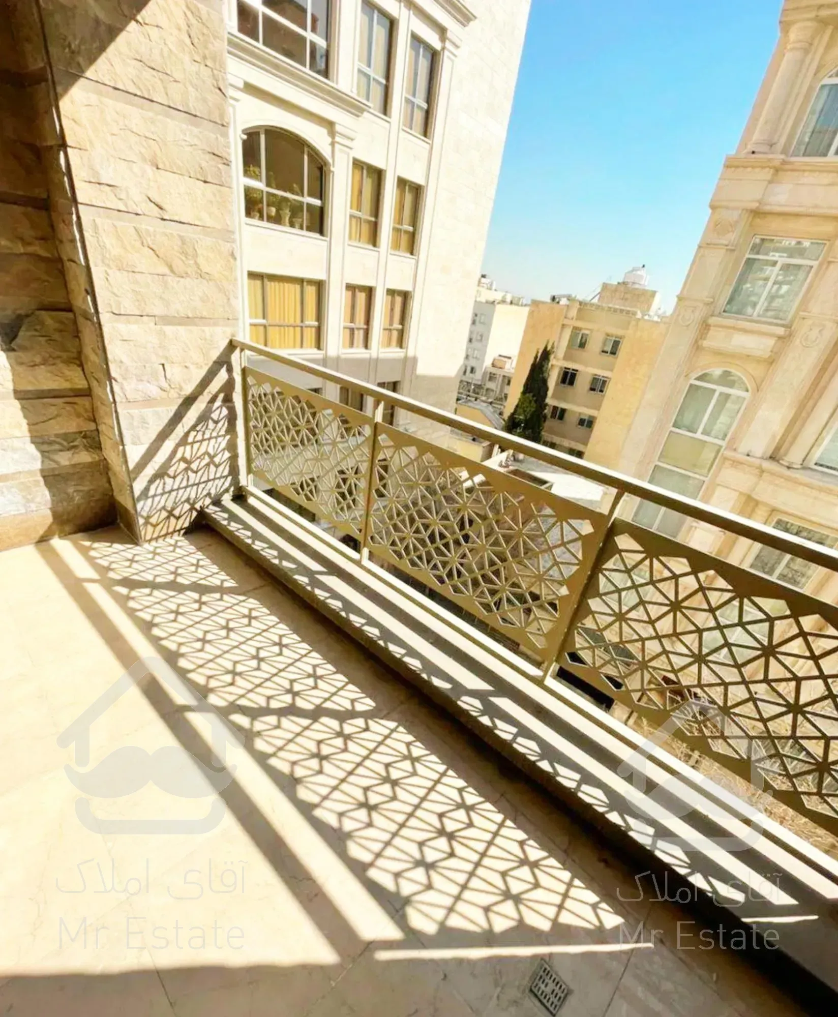 آپارتمان ۱۶۰ متر . سازه برند . فول . مالک منعطف