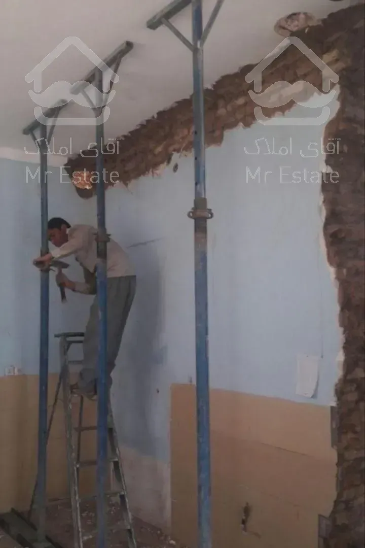 تخریب ساختمان وکنده کاری باپیکور وتغیرات ساختمان