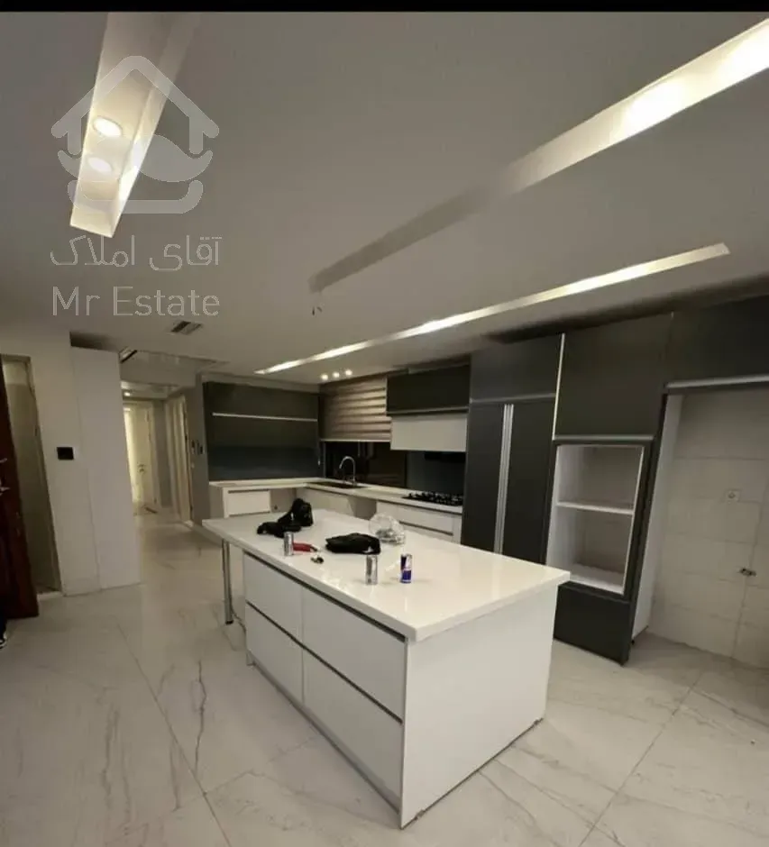 فروش آپارتمان ۱۲۰ متری ۲ خوابه در حکمت