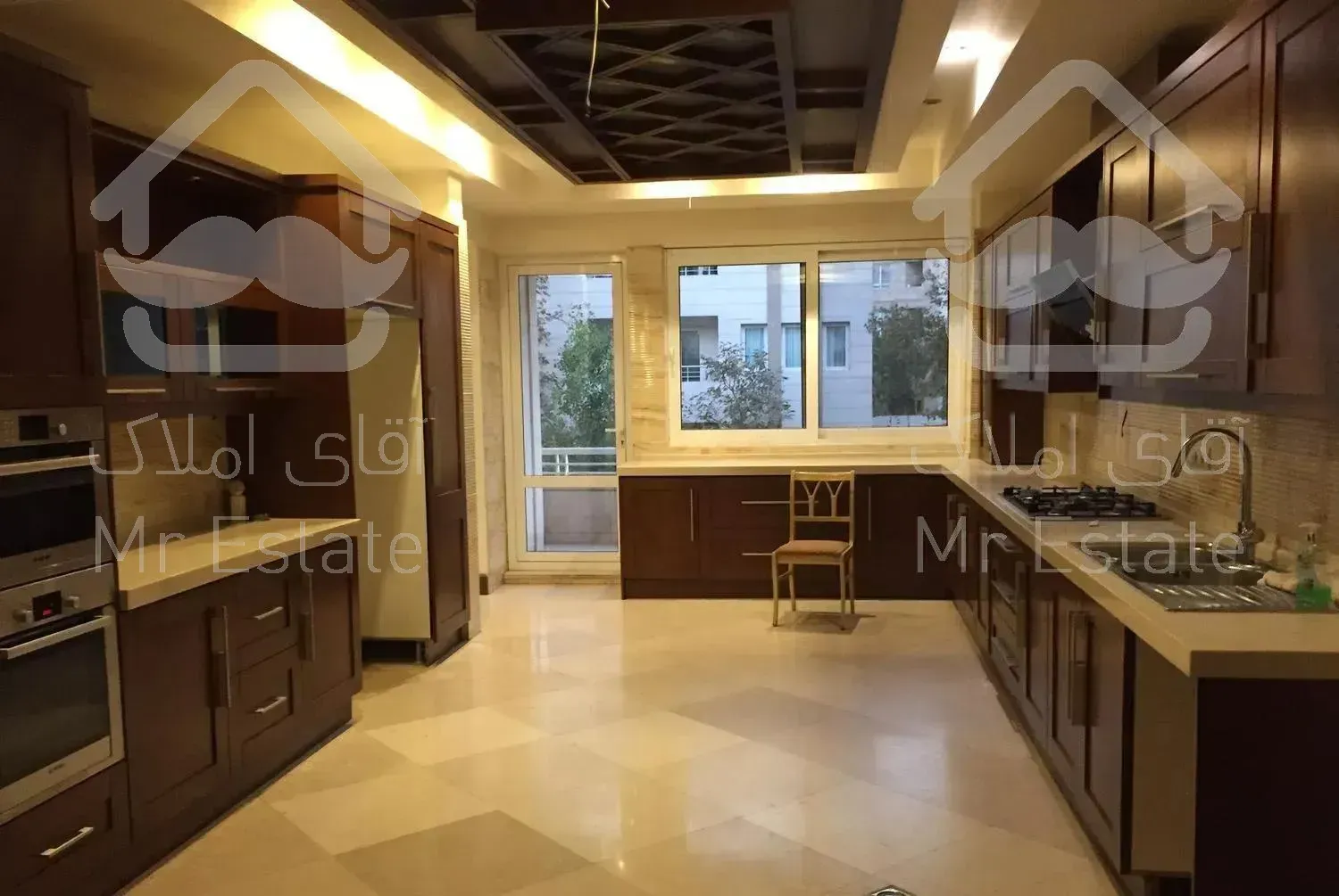 منظریه جنوبی 330 متر 4 خوابه تکواحدی